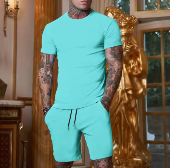 T-shirt et short bleu ciel
